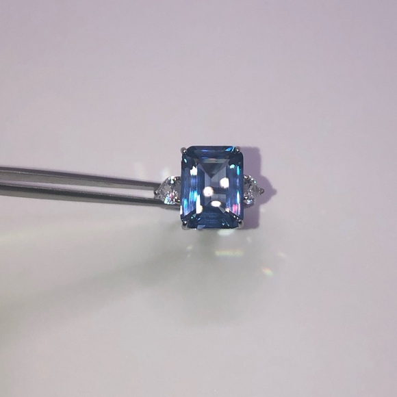 8ct London Blue Topaz Ring - Picture 9 of 10